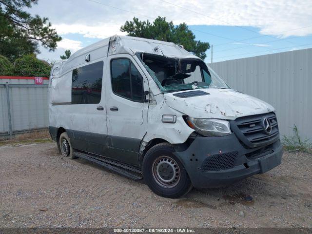  Salvage Mercedes-Benz Sprinter 2500