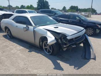  Salvage Dodge Challenger