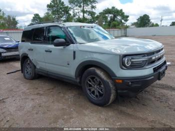  Salvage Ford Bronco