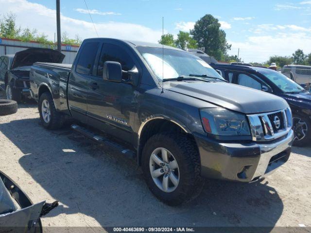  Salvage Nissan Titan