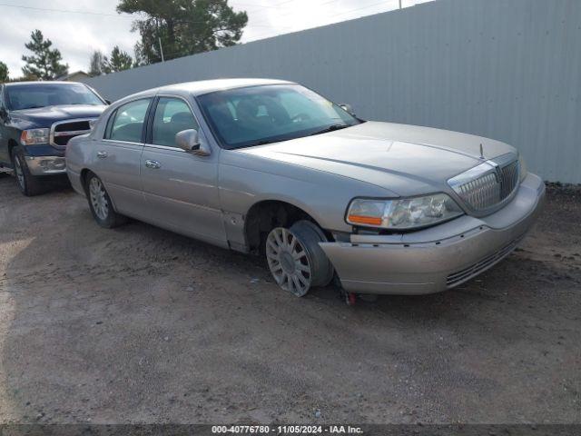  Salvage Lincoln Towncar