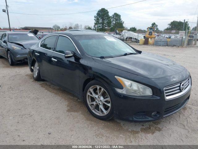  Salvage Nissan Maxima