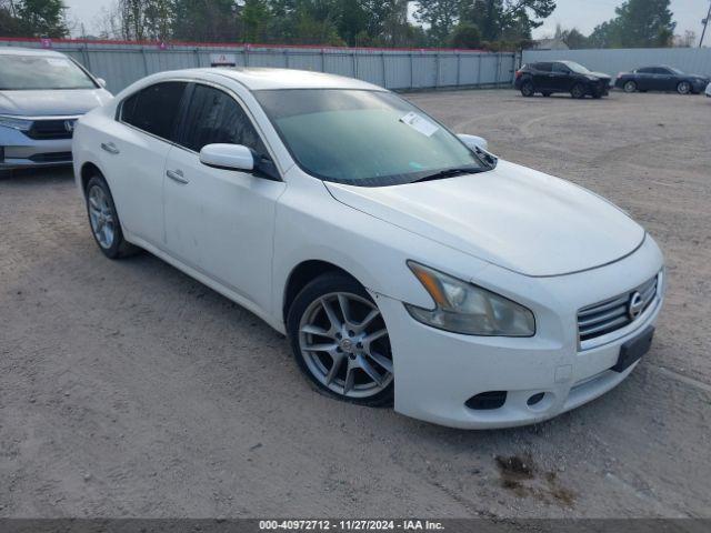  Salvage Nissan Maxima