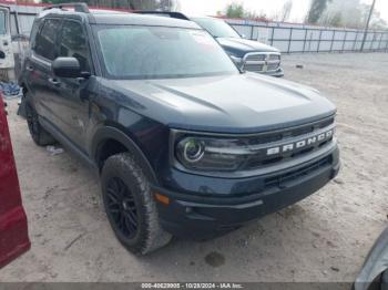  Salvage Ford Bronco