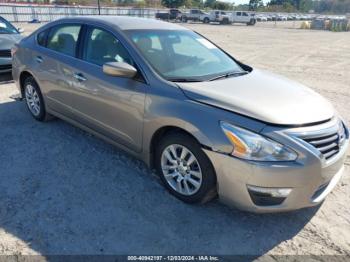  Salvage Nissan Altima