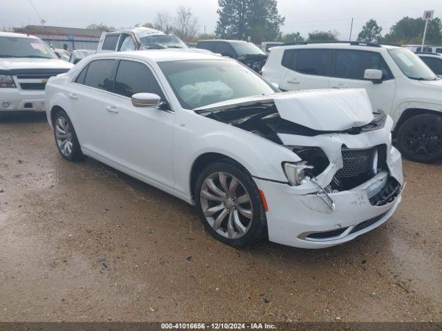  Salvage Chrysler 300