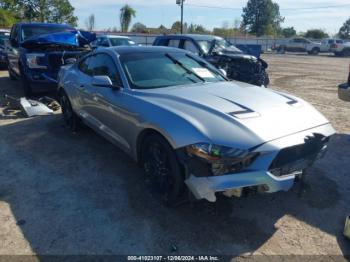  Salvage Ford Mustang