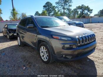  Salvage Jeep Cherokee