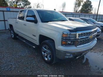  Salvage Chevrolet Silverado 1500