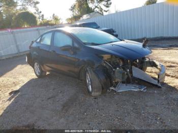  Salvage Ford Fiesta