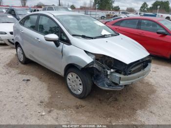  Salvage Ford Fiesta