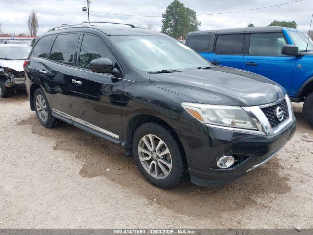  Salvage Nissan Pathfinder