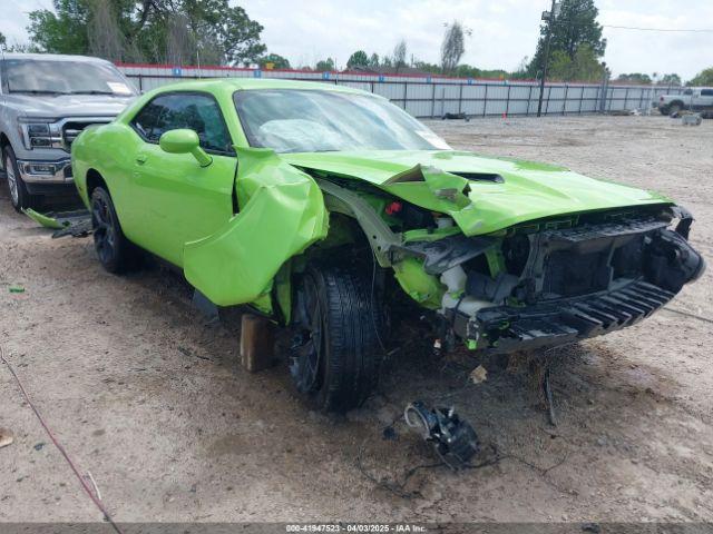  Salvage Dodge Challenger