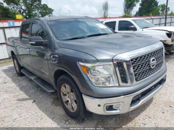  Salvage Nissan Titan