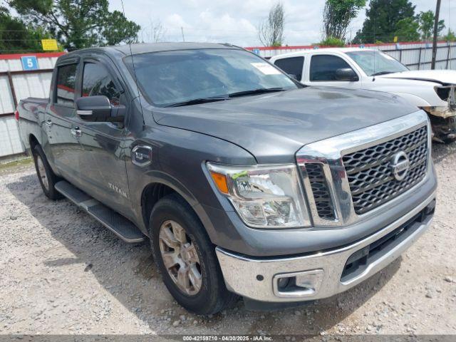  Salvage Nissan Titan