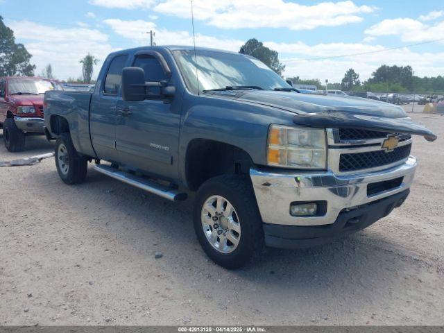  Salvage Chevrolet Silverado 2500