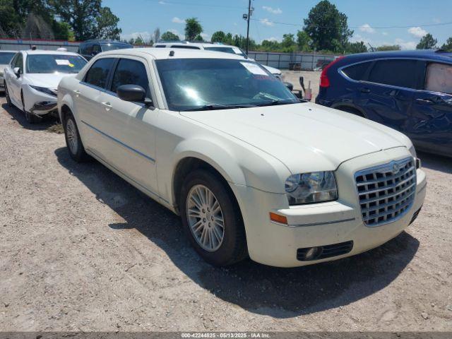  Salvage Chrysler 300