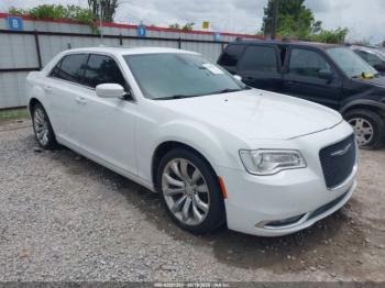  Salvage Chrysler 300