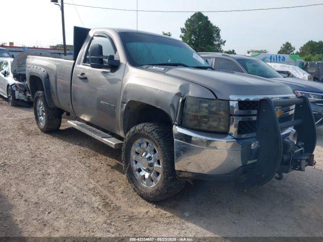  Salvage Chevrolet Silverado 2500