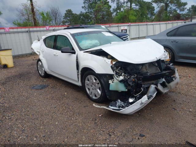  Salvage Dodge Avenger