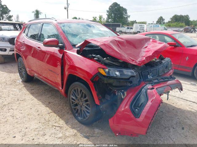  Salvage Jeep Compass