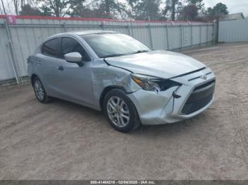  Salvage Toyota Yaris