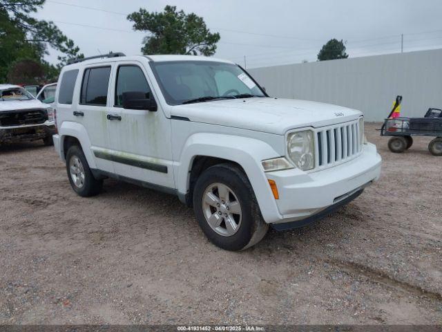  Salvage Jeep Liberty