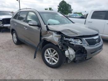  Salvage Kia Sorento