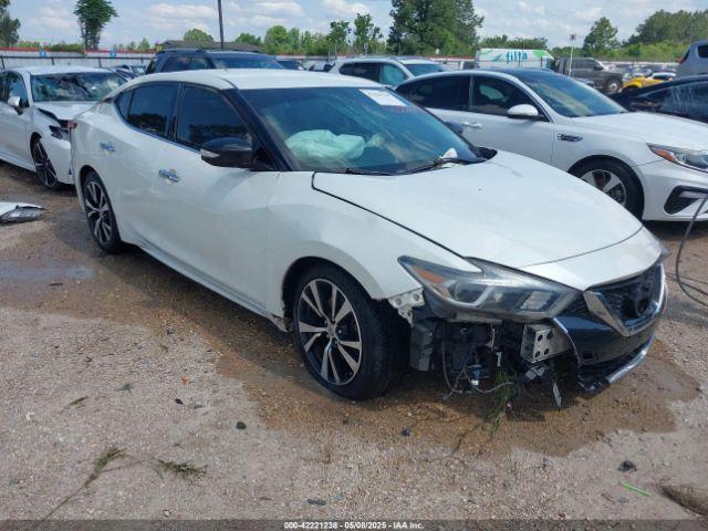  Salvage Nissan Maxima