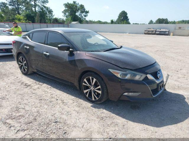  Salvage Nissan Maxima