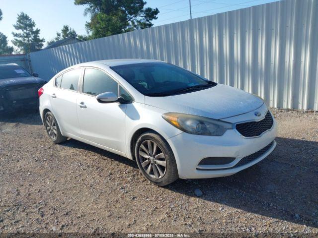  Salvage Kia Forte