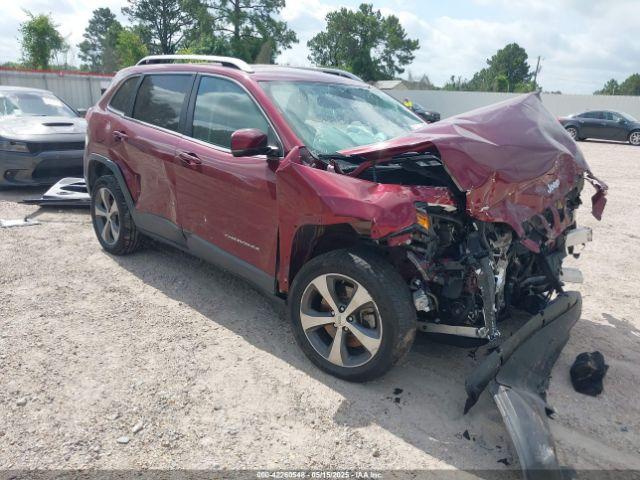  Salvage Jeep Cherokee