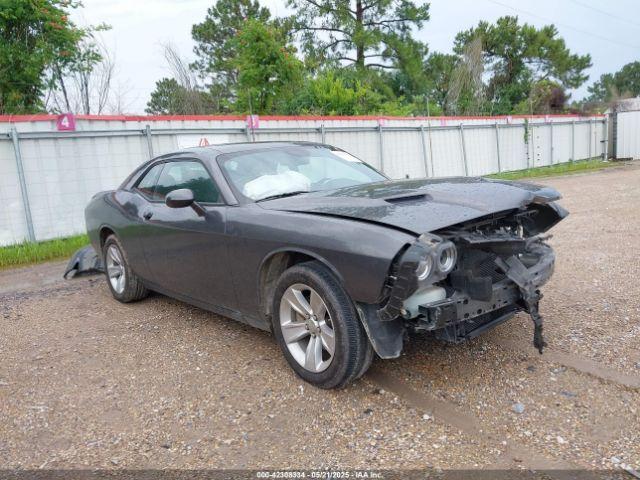  Salvage Dodge Challenger
