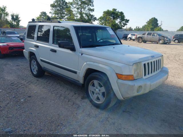  Salvage Jeep Commander