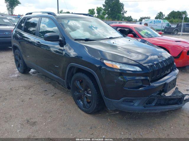  Salvage Jeep Cherokee