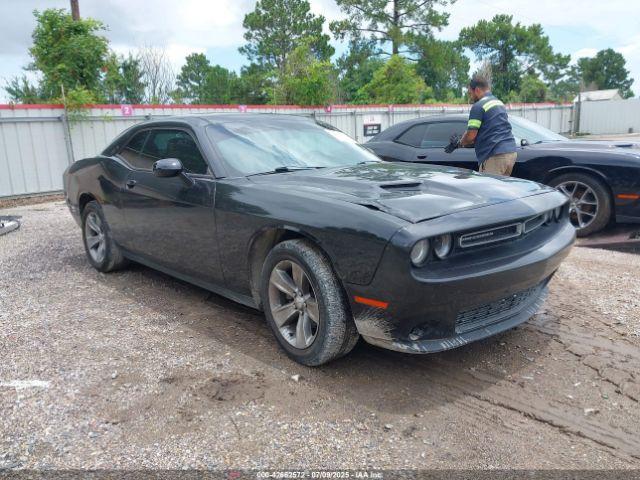  Salvage Dodge Challenger