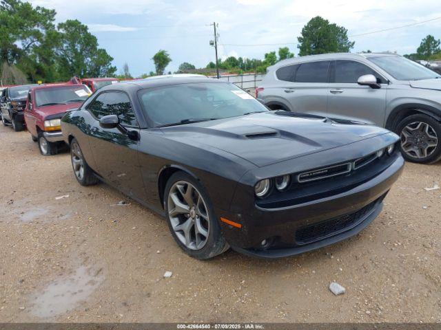  Salvage Dodge Challenger