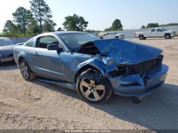  Salvage Ford Mustang
