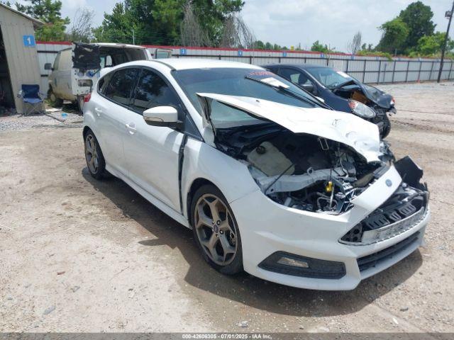  Salvage Ford Focus St