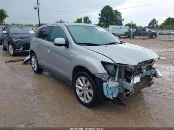  Salvage Mitsubishi Outlander