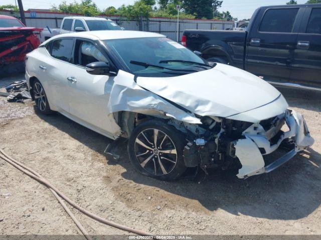  Salvage Nissan Maxima