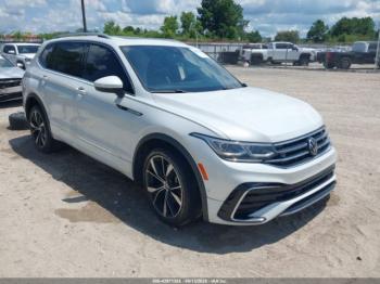  Salvage Volkswagen Tiguan