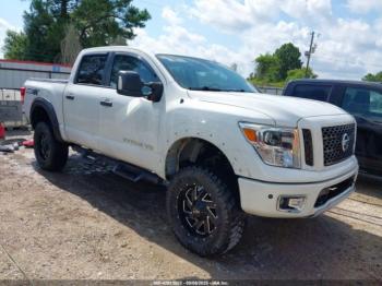  Salvage Nissan Titan