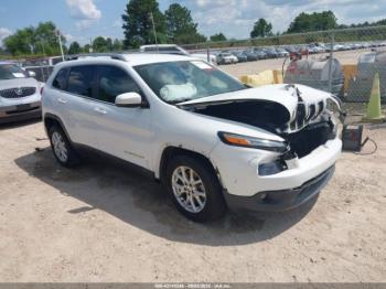  Salvage Jeep Cherokee