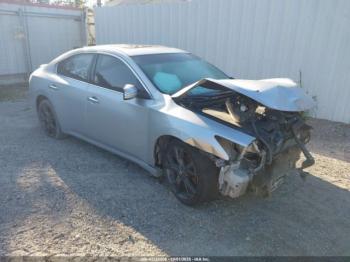  Salvage Nissan Maxima