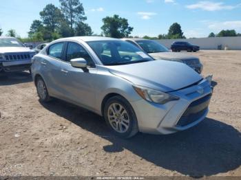  Salvage Toyota Yaris