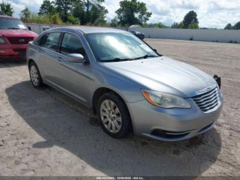  Salvage Chrysler 200