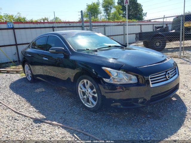  Salvage Nissan Maxima