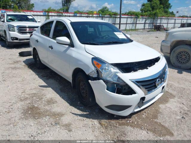  Salvage Nissan Versa