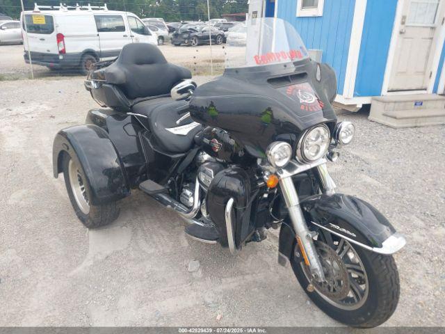  Salvage Harley-Davidson Flhtcutg